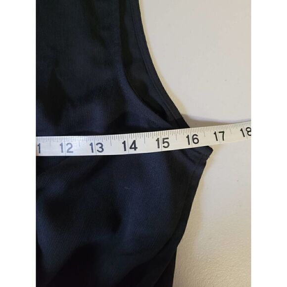 Women's size small v-neck sleeveless blouse top blue Chelsea 28 cinch waist - Picture 6 of 13